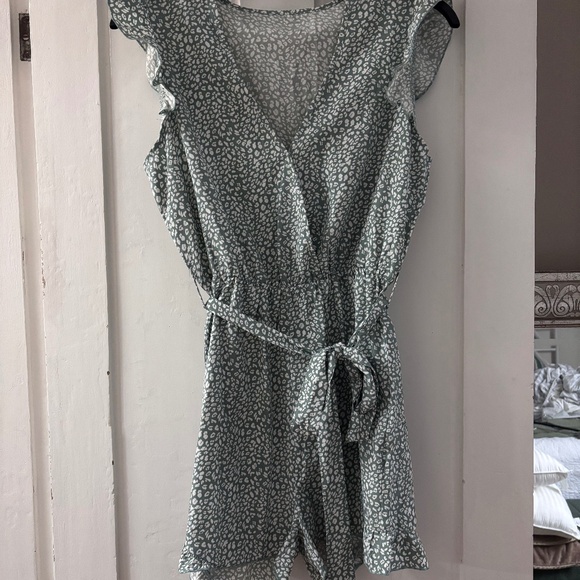 Green Romper - Picture 2 of 6